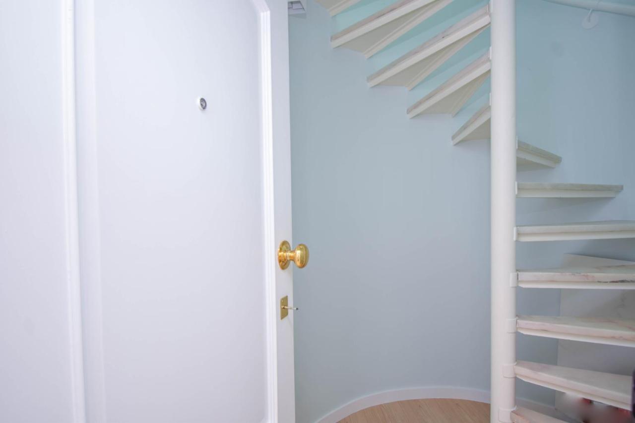 Central & Stylish 2 Bedroom Apartment W/ Balcony Кашкайш Екстериор снимка